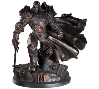 Blizzard World of Warcraft - Prince Arthas Statue